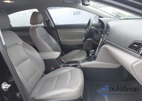 2018 Hyundai Elantra Limited из США, поврежденный, VIN 5NPD84LF6JH286586